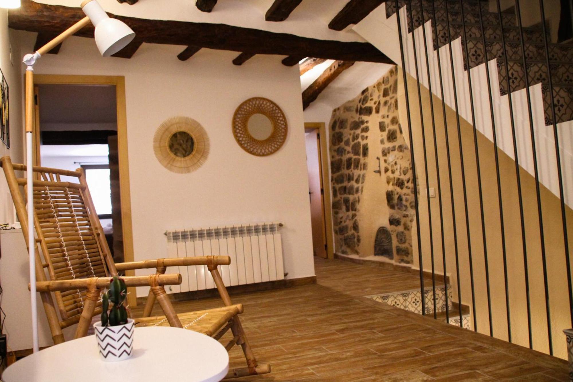 La Casa Del Castell Villa Орта де Сан Хуан Екстериор снимка