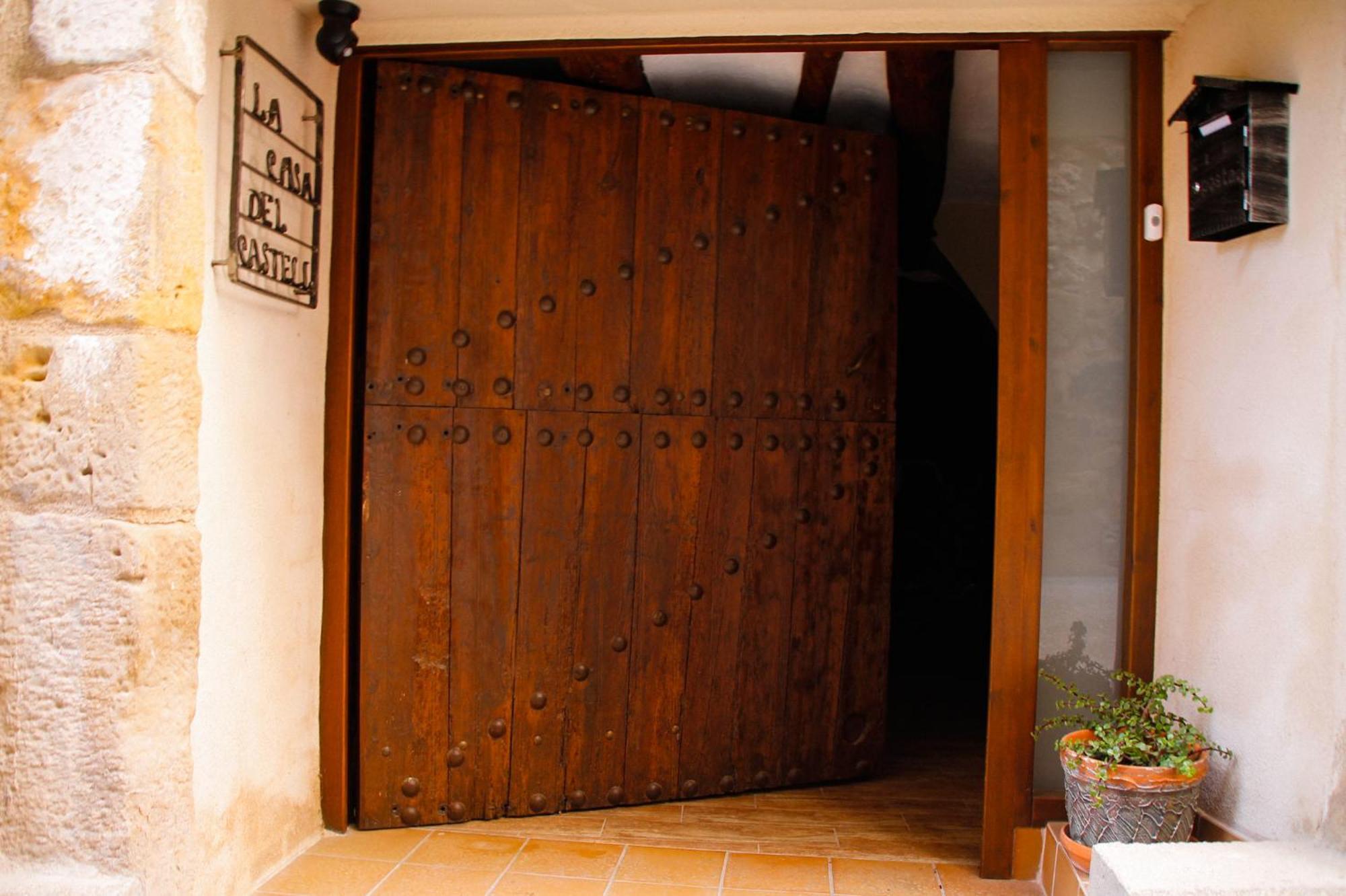 La Casa Del Castell Villa Орта де Сан Хуан Екстериор снимка